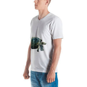 Galapagos Giant Turtle Print Men's V neck T-shirt